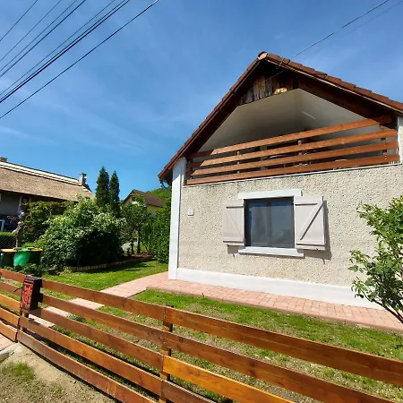 Kilatas A Tora Holiday home Szigliget